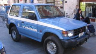 Η Ελλάδα μεταλαμπάδευσε την σοφία της και εκτός συνόρων: Το Mitsubishi Pajero μετονομάστηκε σε Montero στις χώρες της Αμερικής, καθώς Pajero στα Λατινοαμερικανικά Ισπανικά σημαίνει μαλάκας. (από Vrastaman, 27/10/08)
