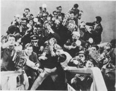 Οι πρώτοι paparazzi απ\' την ταινία Dolce Vita του Fellini (από Hank, 05/01/09)