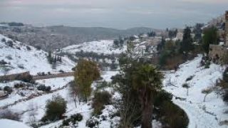 Άποψη της χιονισμένης Γέεννας. (από Khan, 13/01/12)