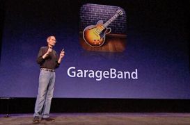 Ετοιμοθάνατος Jobs παρουσιάζει το GarageBand for iPad (από Vrastaman, 11/01/12)