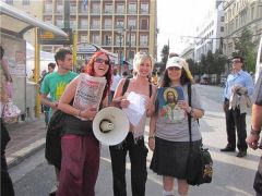 Ελένη Λουκά μαζί με επαναστάτριες!!!! ΕΥΛΟΓΗCON VENCEREMOS  (από soulto, 23/03/15)
